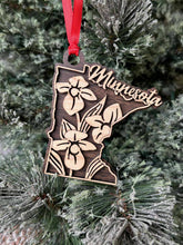 Load image into Gallery viewer, Minnesota Flower Ornament