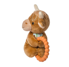 Load image into Gallery viewer, Hetty Highland Cow Teether Rattle