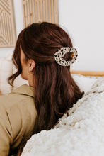 Load image into Gallery viewer, Round Flat Hair Clip | Large | Blonde Tortoise