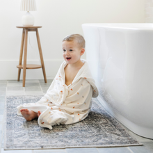 Load image into Gallery viewer, HOODED TOWELS