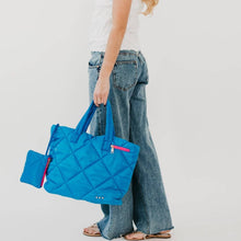 Load image into Gallery viewer, Presley Puffer Quilted Tote Bag With Pouch