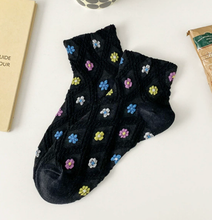 Load image into Gallery viewer, Colorful Daisy Flower Embroidery Socks