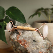 Load image into Gallery viewer, Bamboo Facial Roller