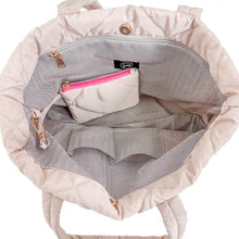 Load image into Gallery viewer, Presley Puffer Quilted Tote Bag With Pouch
