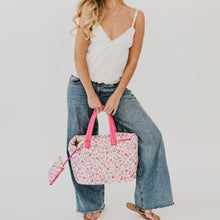 Load image into Gallery viewer, Presley Puffer Quilted Tote Bag With Pouch
