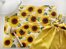 Load image into Gallery viewer, Large Sunflowers Drying Mat
