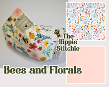 Load image into Gallery viewer, Floral Bees Bowl Cozy

