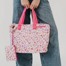 Load image into Gallery viewer, Presley Puffer Quilted Tote Bag With Pouch

