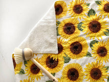 Load image into Gallery viewer, Large Sunflowers Drying Mat

