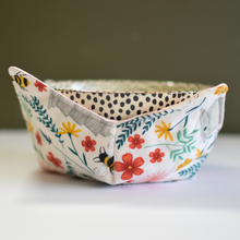 Load image into Gallery viewer, Floral Bees Bowl Cozy
